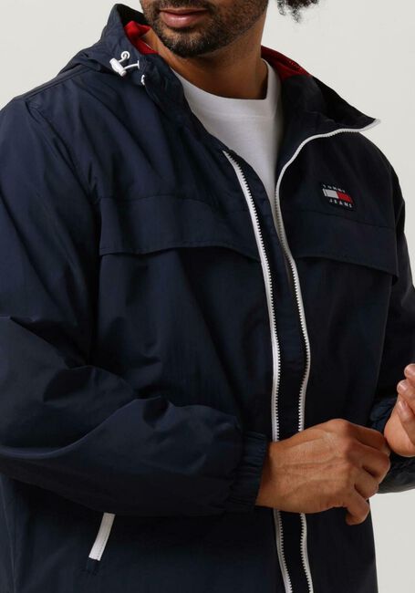 Donkerblauwe TOMMY JEANS Jack TJM CHICAGO WINDBREAKER - large