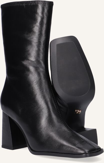 Zwarte LOLA CRUZ Enkellaarsjes 017T09BK-I21 Zwarte LOLA CRUZ Enkellaarsjes 017T09BK-I21 - large