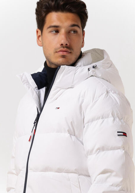 TOMMY JEANS Veste matelassé TJM ESSENTIAL DOWN JACKET en blanc - large
