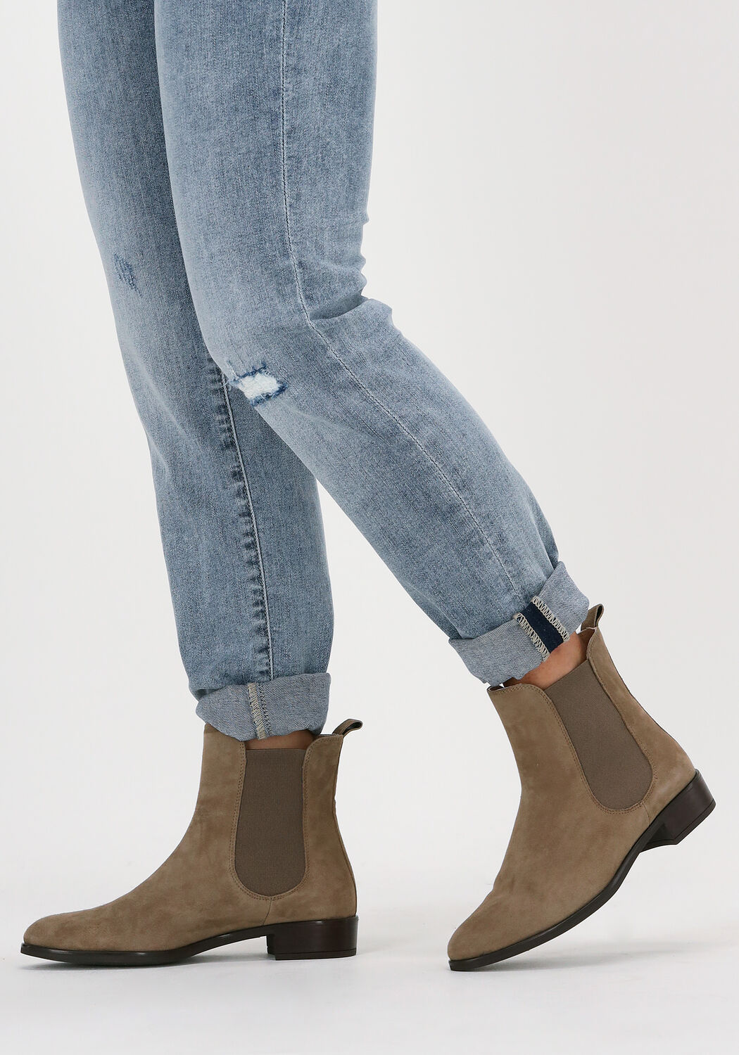 Unisa chelsea boots top
