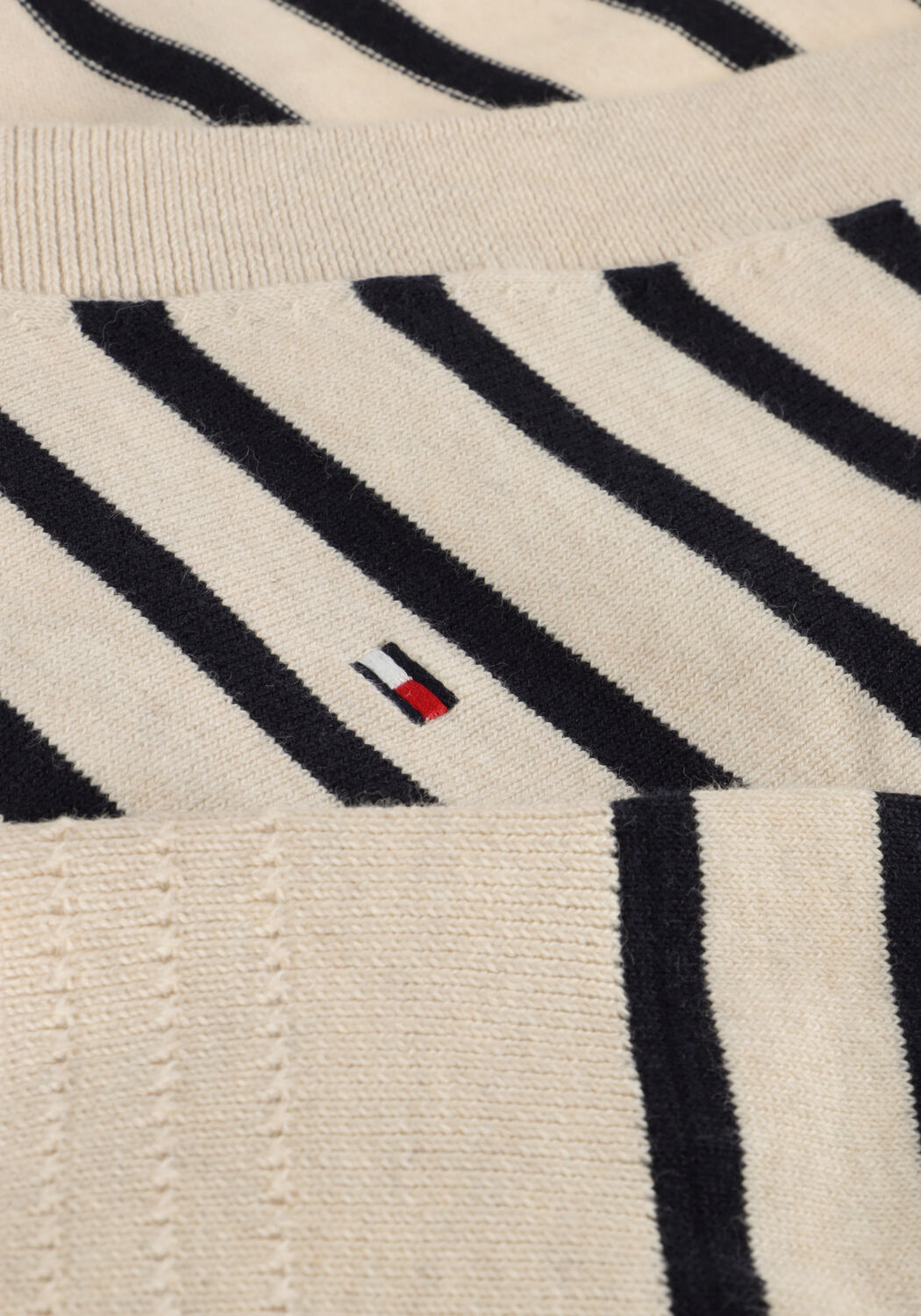 Beige TOMMY HILFIGER Trui CO JERSEY STITCH V-NK SWEATER - large