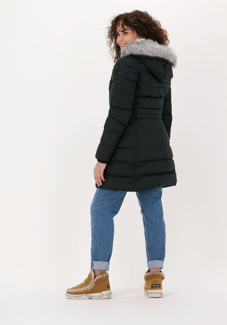 TOMMY HILFIGER Veste matelassé TH ESS TYRA DOWN COAT WITH FUR en noir - large