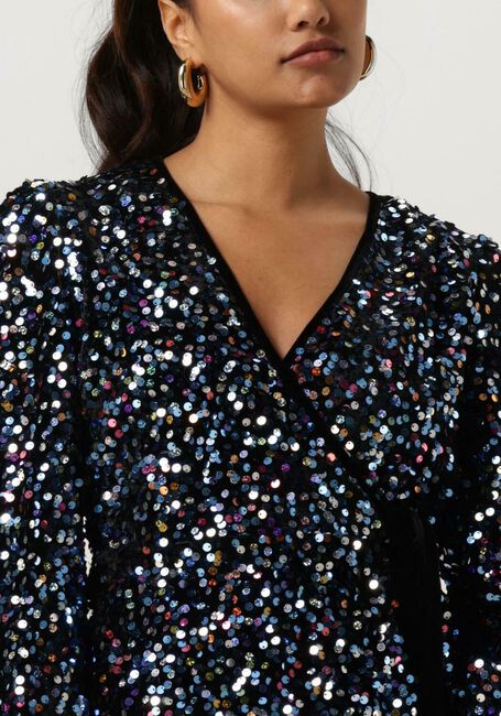 Y.A.S. YASKILLO SEQUIN LS WRAP TOP Blouses en noir - large