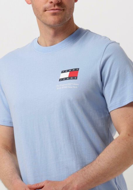 TOMMY JEANS T-shirt TJM SLIM ESSENTIAL FLAG TEE Bleu clair - large