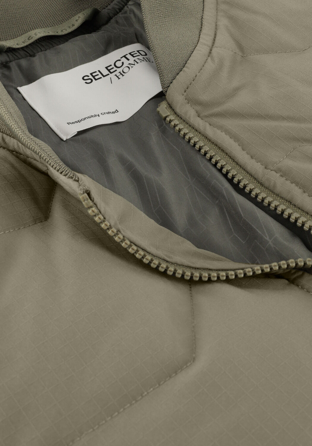 SELECTED MEN Veste matelass&eacute; SLHDECKARD REDOWN BOMBER JKT 2023 W en vert - large