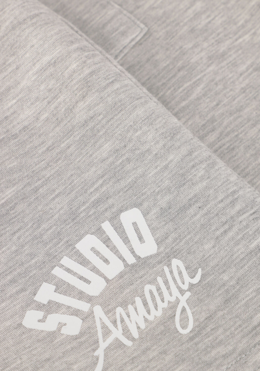 Lichtgrijze STUDIO AMAYA Korte broek SOLEIL SHORT - large