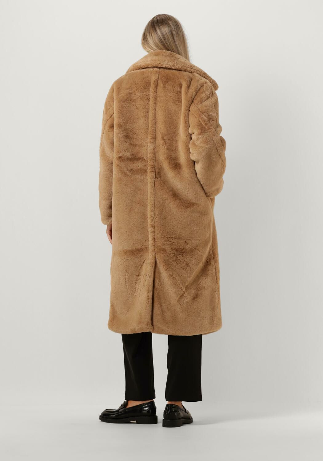 notre v manteau en fausse fourrure fur coat long en taupe