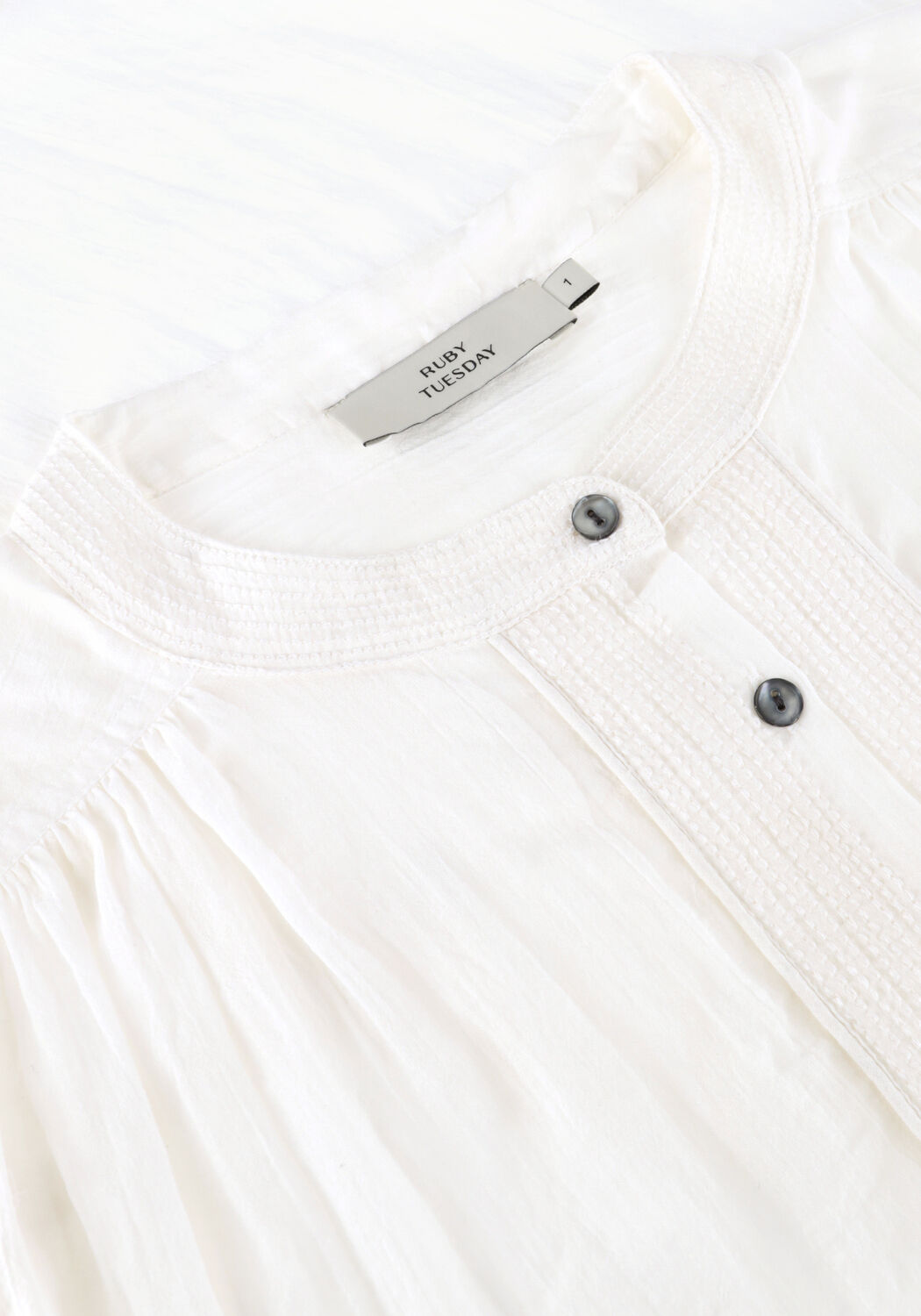 RUBY TUESDAY ILENE Blouses en blanc - large