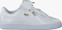 Witte PUMA Sneakers BASKET HEART PATENT - medium