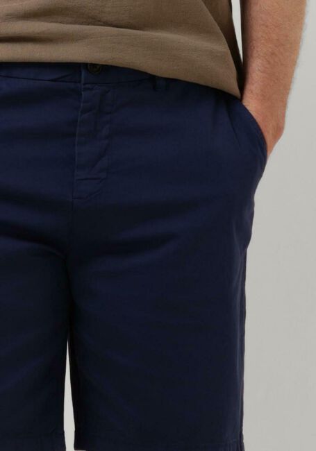 SCOTCH & SODA Pantalon courte STUART - GARMENT-DYED PIMA COTTON CHINO SHORT Bleu foncé - large