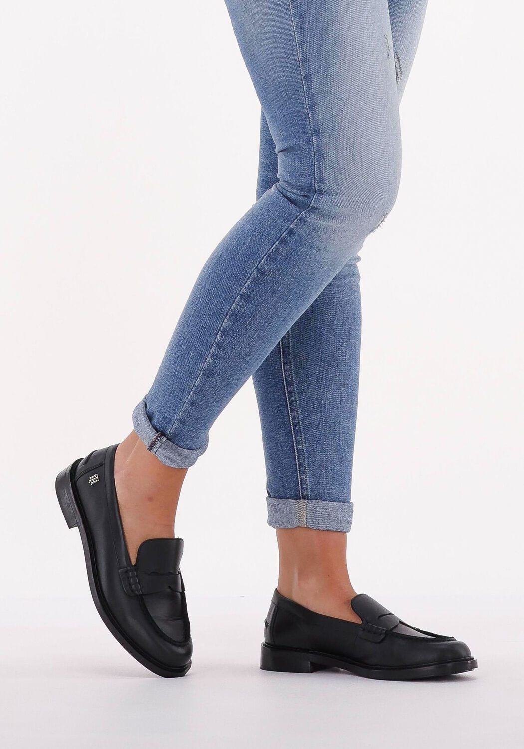 Zwarte TOMMY HILFIGER Loafers TH FLAPPY FLAT LOAFER | Omoda