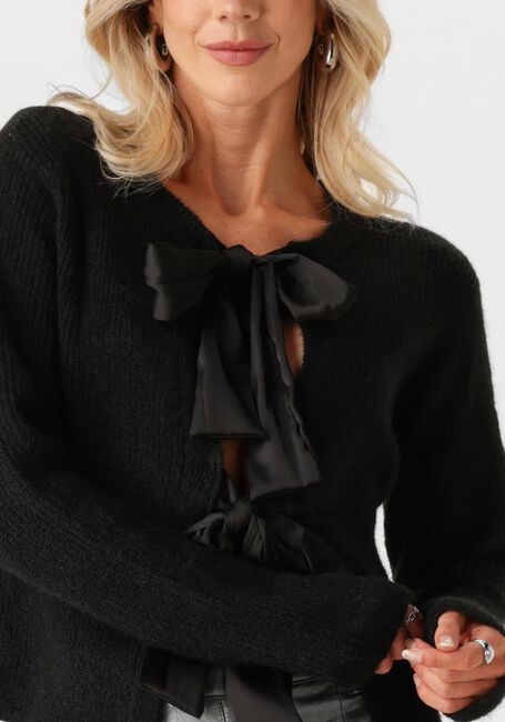 OBJECT Gilet OBJPARVI SATEEN BOW KNIT CARDIGAN en noir - large