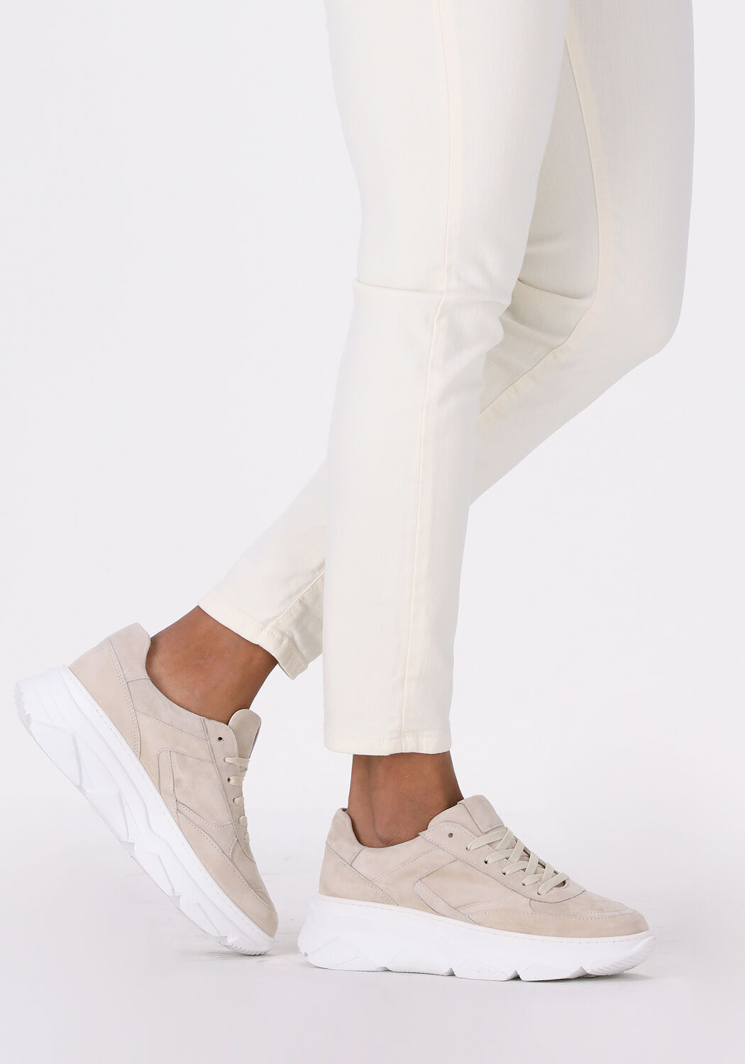 Beige NOTRE V Lage sneakers 01 608 Omoda