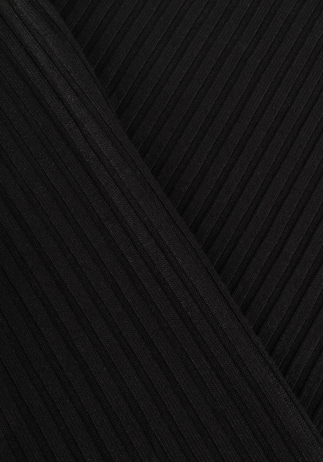 ALIX THE LABEL Haut LADIES KNITTED RIB TURTLE NECK TOP en noir - large