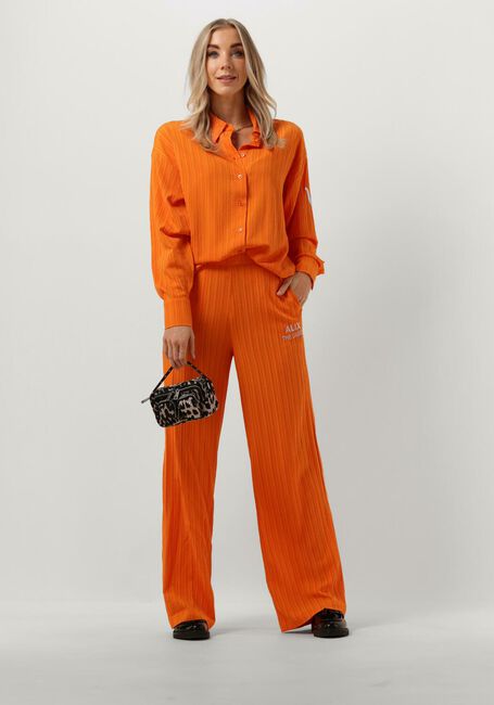 ALIX THE LABEL LADIES WOVEN KRINKLE BLOUSE Blouses en orange - large
