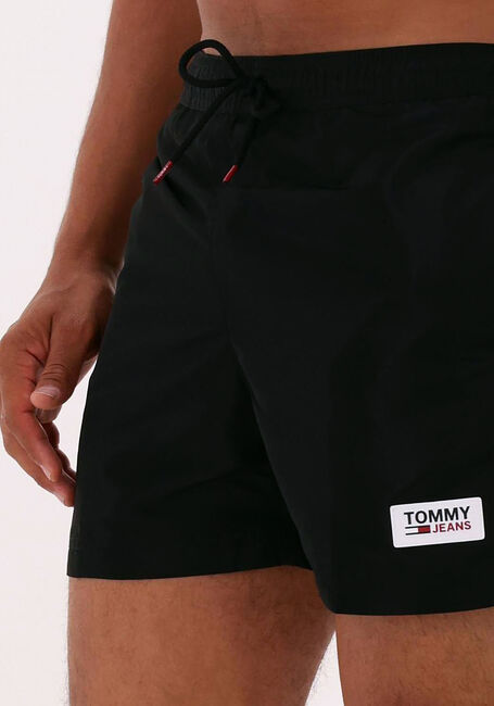 TOMMY HILFIGER SF MEDIUM DRAWSTRING Shorts de bain en noir - large