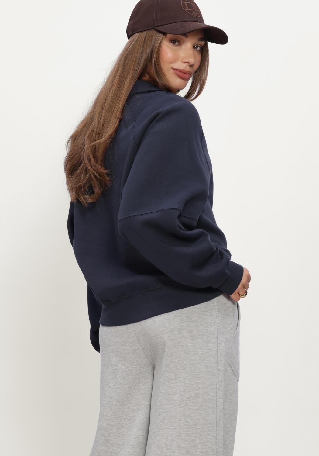 Donkerblauwe DEBLON SPORTS Sweater PILAR SWEATER - large