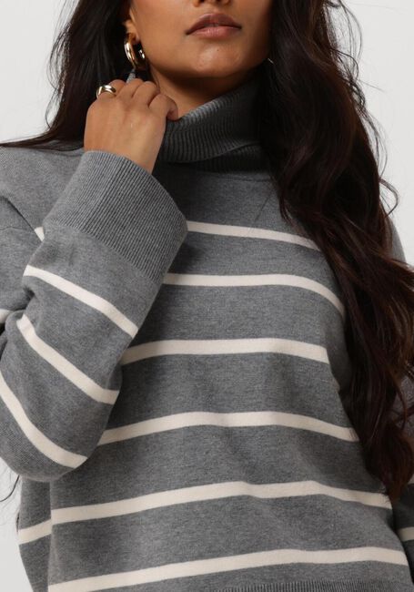 SELECTED FEMME Col roulé SLFKAMMA LS KNIT ROLL NECK en gris - large