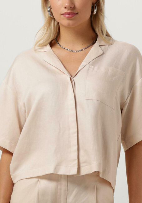 Gebroken wit SELECTED FEMME  SLFLYRA 2/4 BOXY REVERS LINEN SHIRT - large