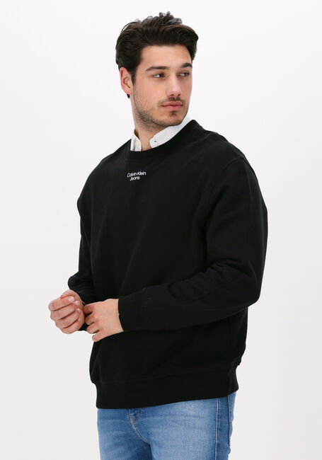 CALVIN KLEIN Chandail STACKED LOGO CREW NECK en noir - large
