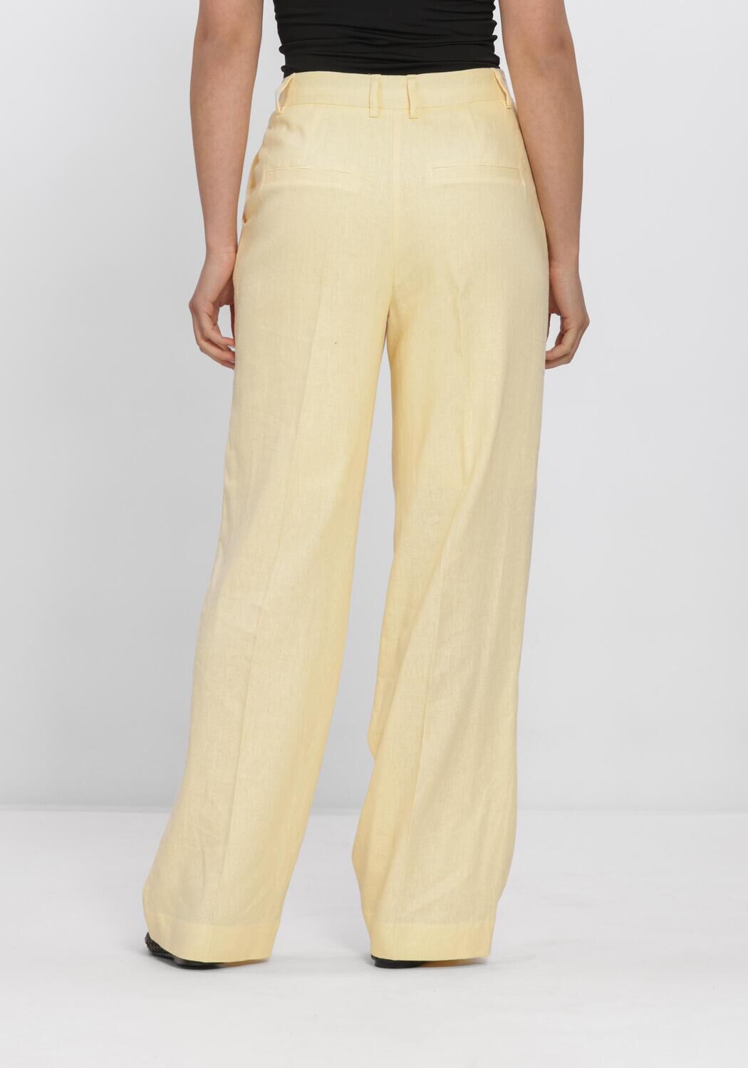 SELECTED WOMEN Pantalon SLFWIDE MARLIE HW PANT en jaune - large