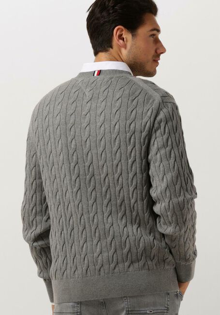 TOMMY HILFIGER Pull CLASSIC CABLE CREW NECK en gris - large