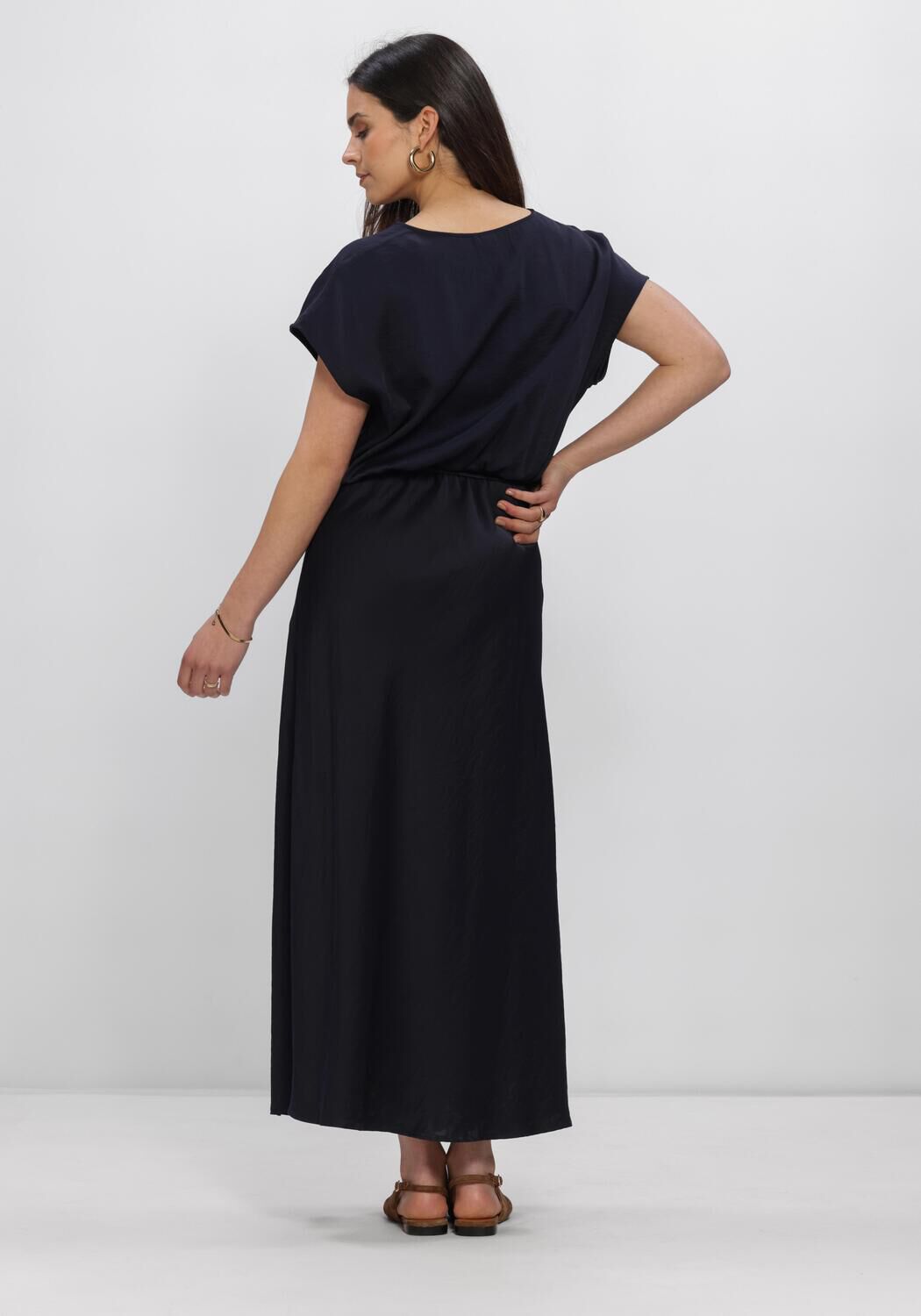 BEAUMONT Robe maxi AYMEE DRESS en bleu - large