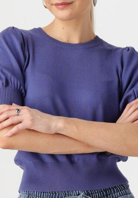 MINUS Haut LIVA KNIT TEE en bleu - large