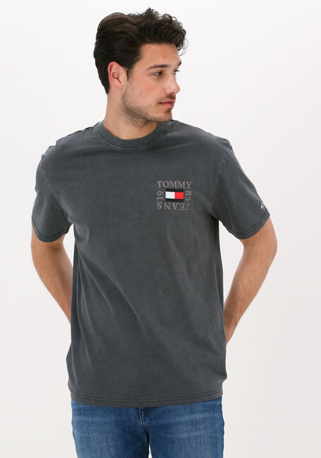 TOMMY JEANS T-shirt TJM TIMELESS BOX TEE en noir - large
