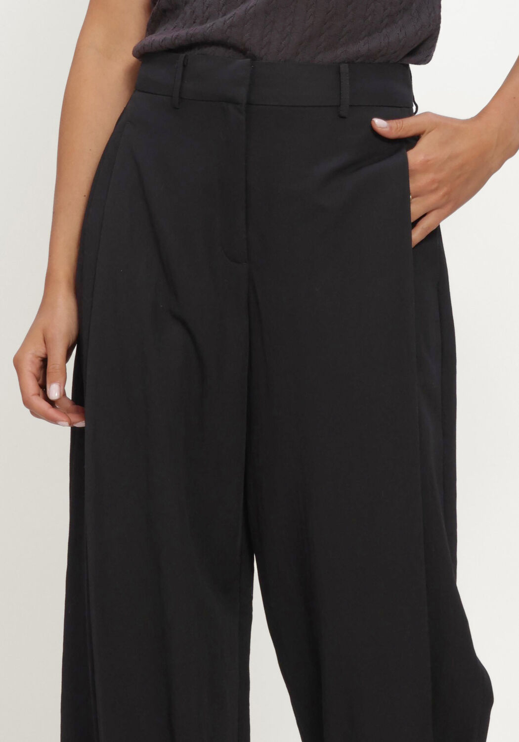 COPENHAGEN MUSE CMTAILYN-PANTS Pantalons en noir - large
