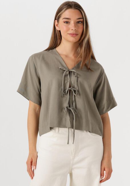 SELECTED FEMME SLFNATUK 2/4 BOXY TIE TOP Blouses en vert - large