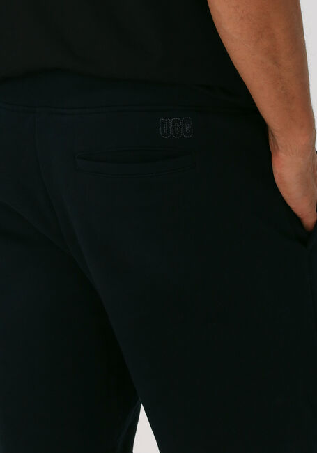 UGG Pantalon de jogging ERNIE SHORT en noir - large