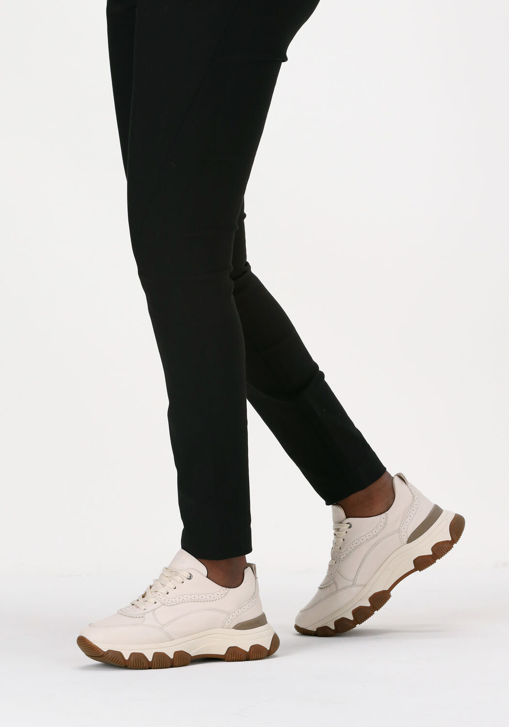 VIA VAI Baskets basses COCO TESS en beige - large