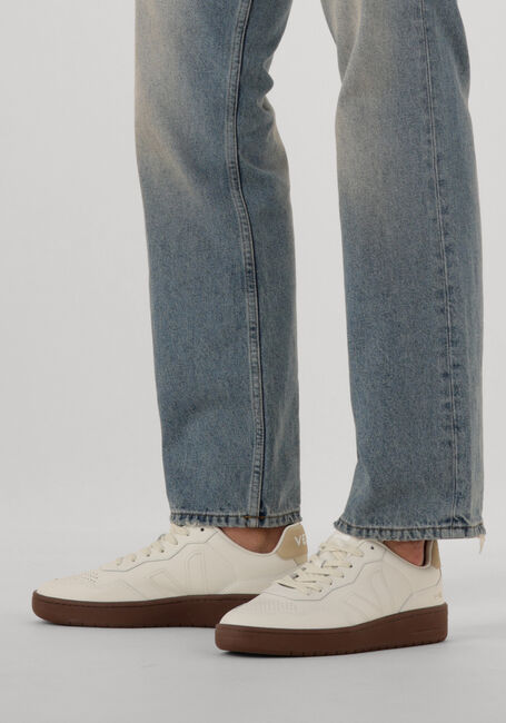 Witte VEJA Sneakers V-90 ZZ MEN - large