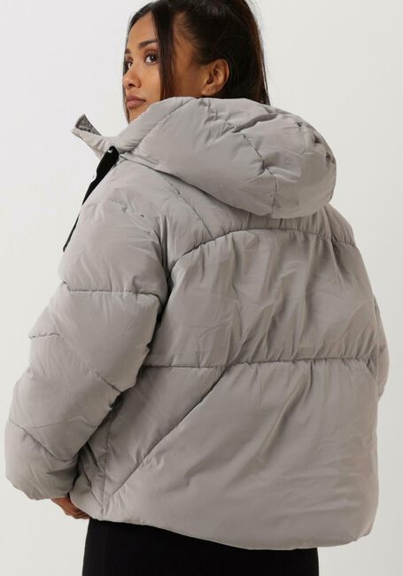 CALVIN KLEIN Veste matelassé LONG DRAWCORDS SOFT TOUCH PUFFER en gris - large