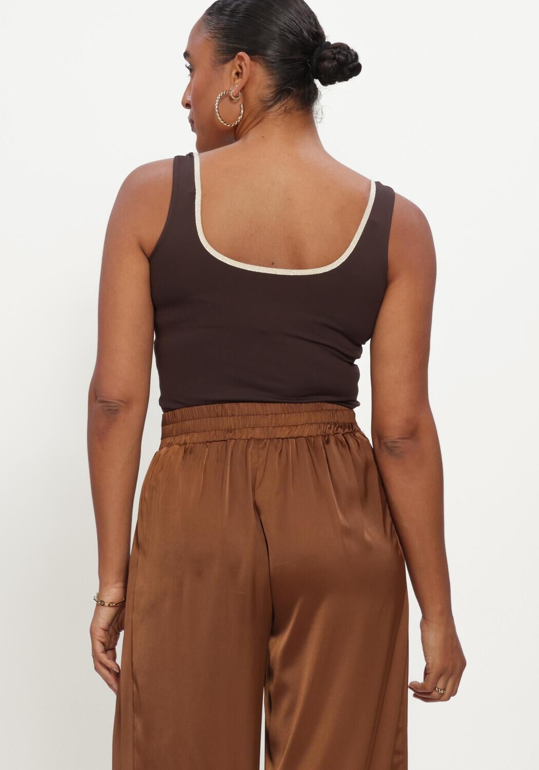 NUKUS Haut JUBA SINGLET en marron - large