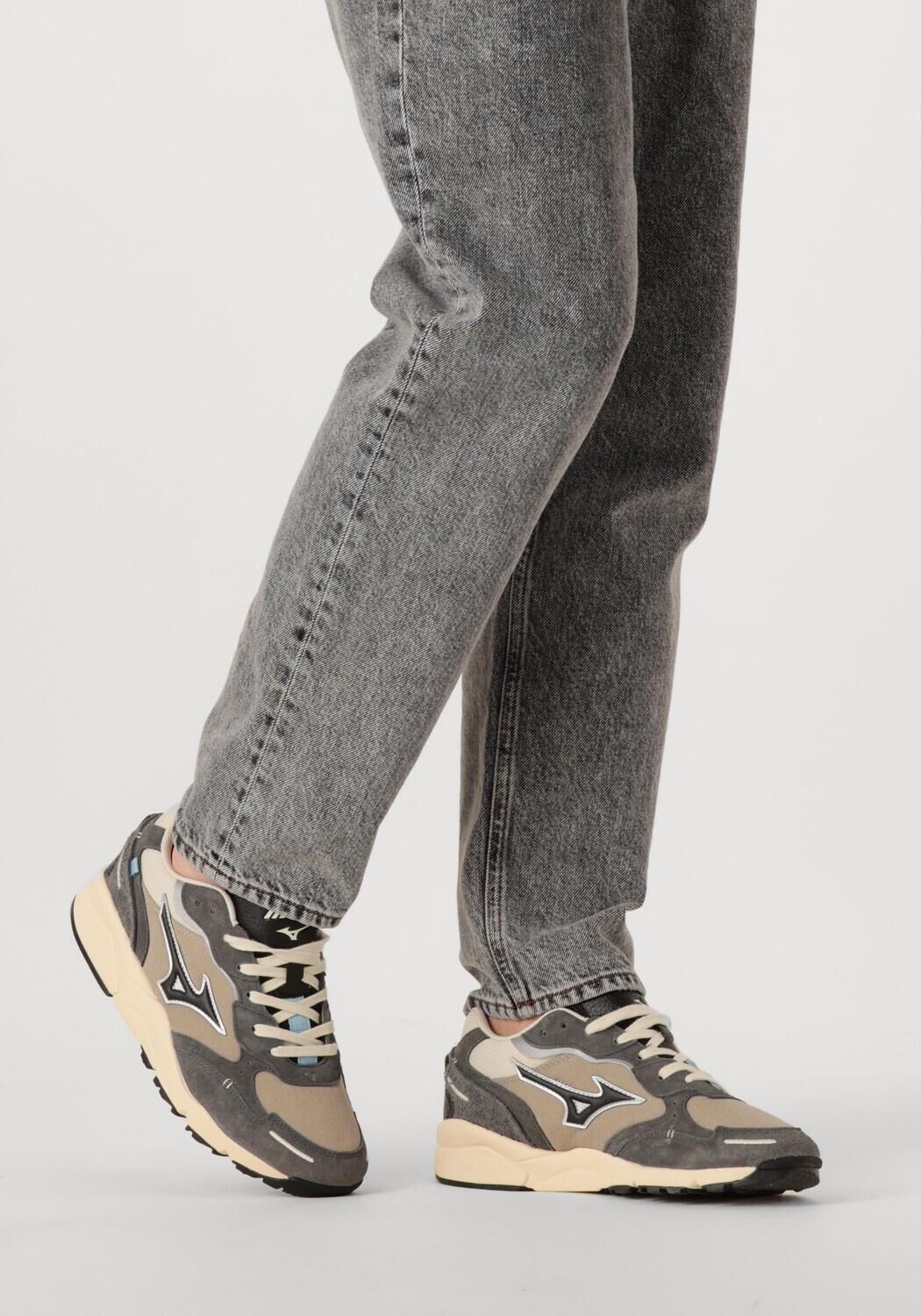 MIZUNO Baskets basses SKY MEDAL HEREN en gris - large