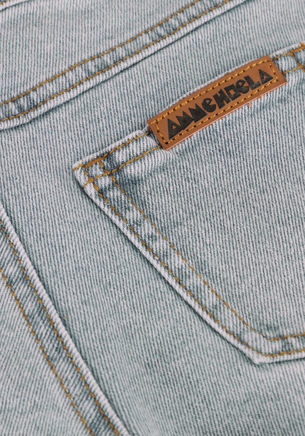 AMMEHOELA Pantalon courts JULIA Bleu clair - large