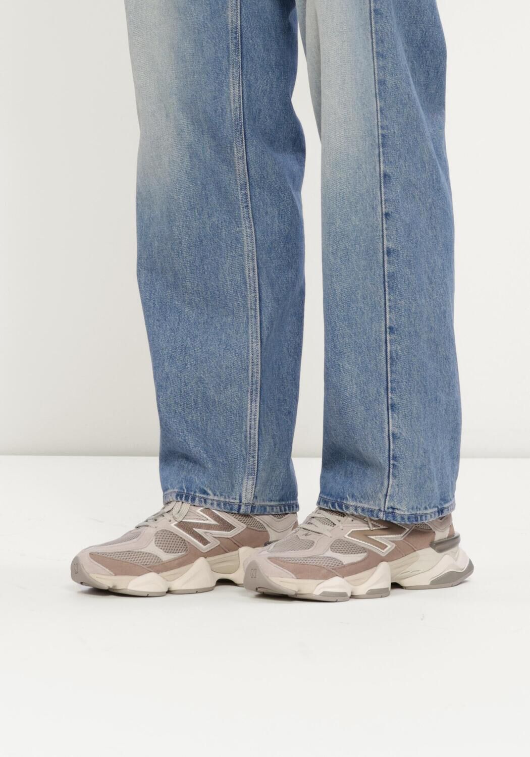 Taupe NEW BALANCE Sneakers U9060 H - large