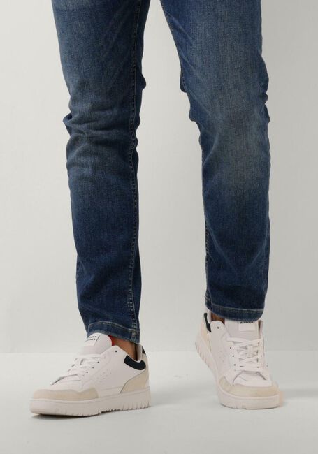 TOMMY HILFIGER Baskets basses TH BASKET COR en blanc - large