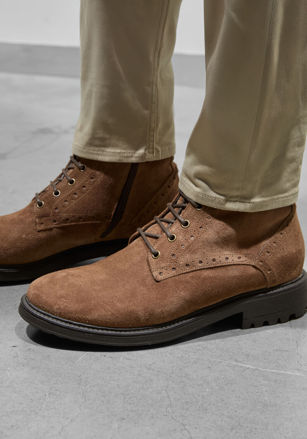 STEFANO LAURAN Bottines &agrave; lacets 3551 en marron - large