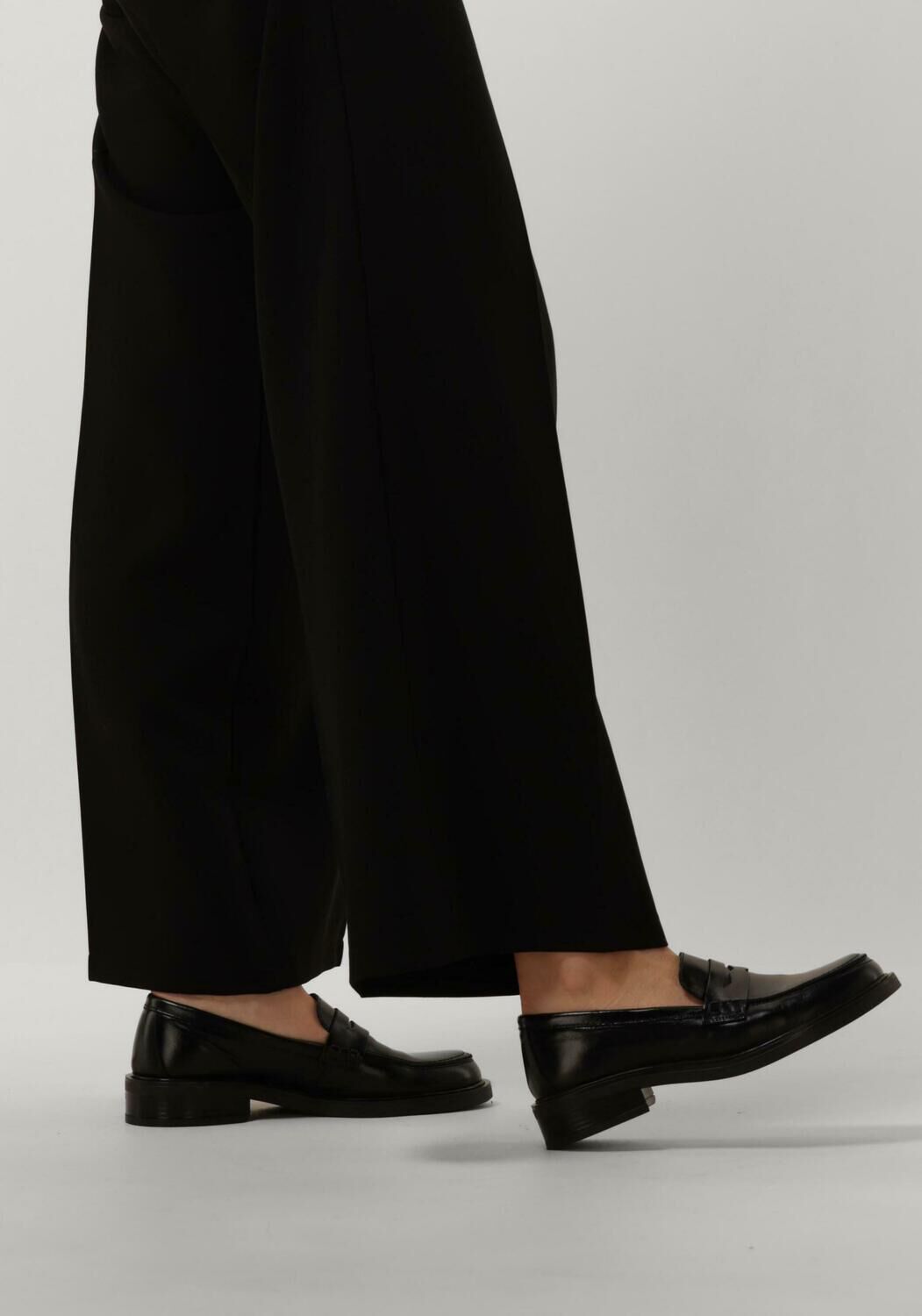 NOTRE-V A58003 Loafers en noir - large