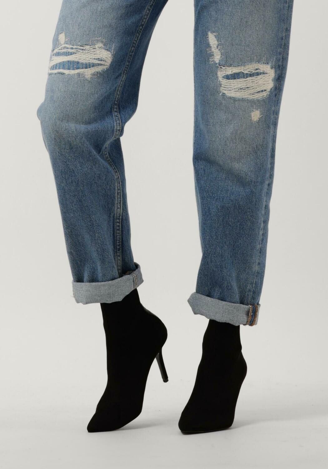 NOTRE-V 101 Bottines en noir - large