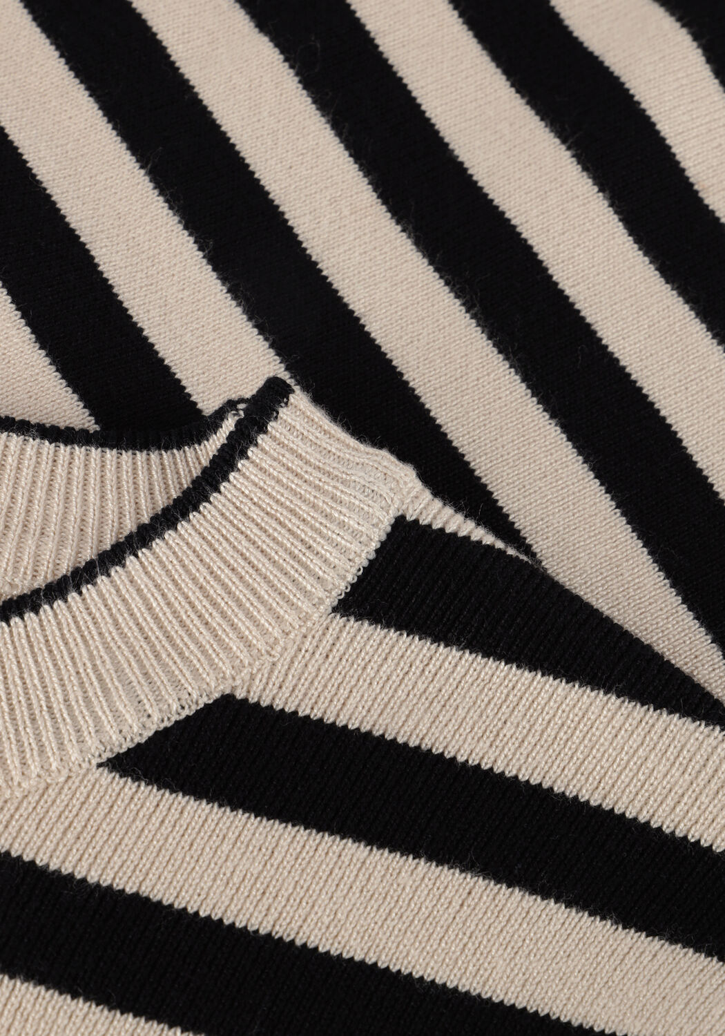 Zand OBJECT T-shirt OBJESTER S/S NEW KNIT PULLOVER - large