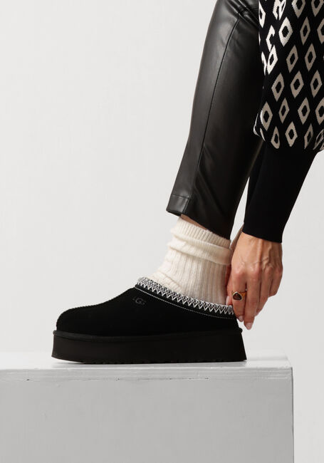 Zwarte UGG Pantoffels W TAZZ Zwarte UGG Pantoffels W TAZZ - large