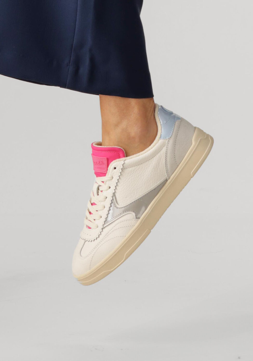 SCOTCH & SODA Baskets basses NIXIE en blanc - large