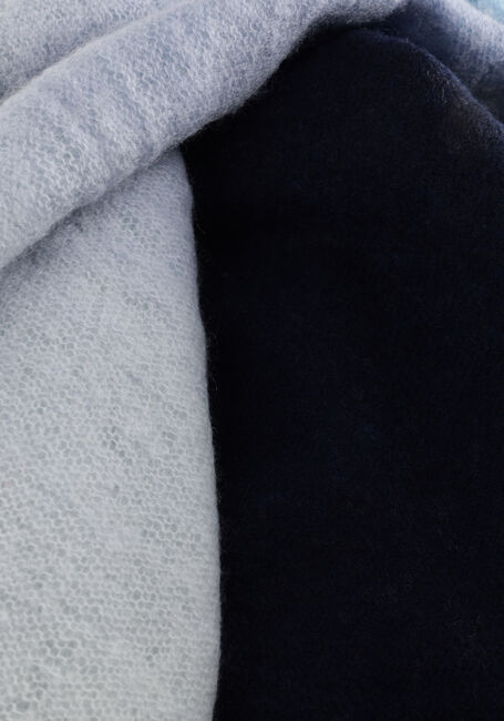 MOMENT IN MAY. PORTO - large