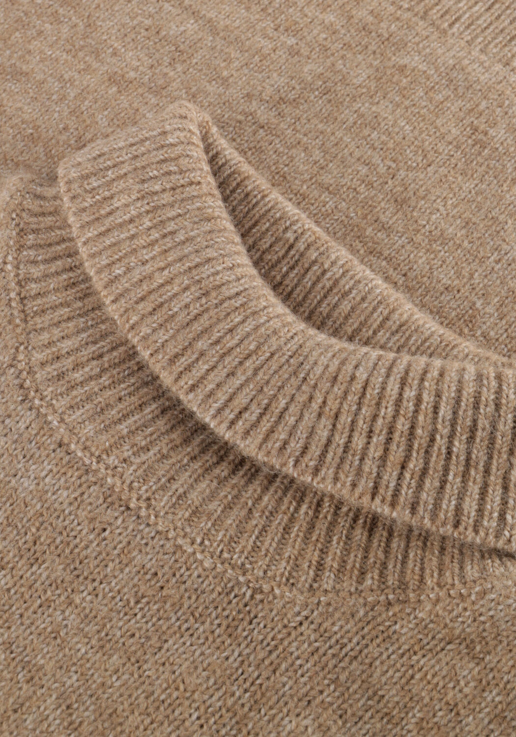 KOKO NOKO Col roul&eacute; O56800 en camel - large