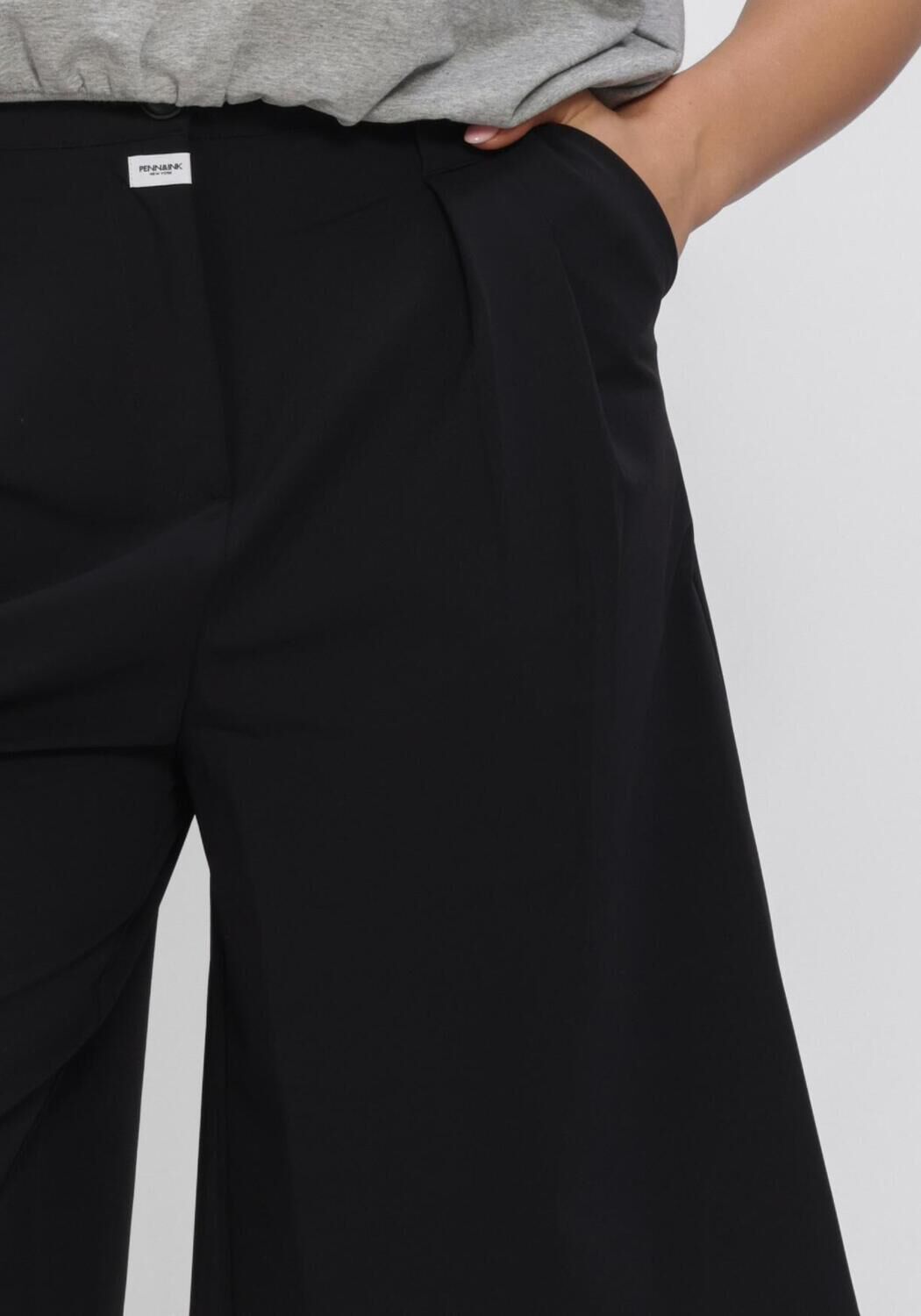 PENN & INK Pantalon courte SHORTS en noir - large