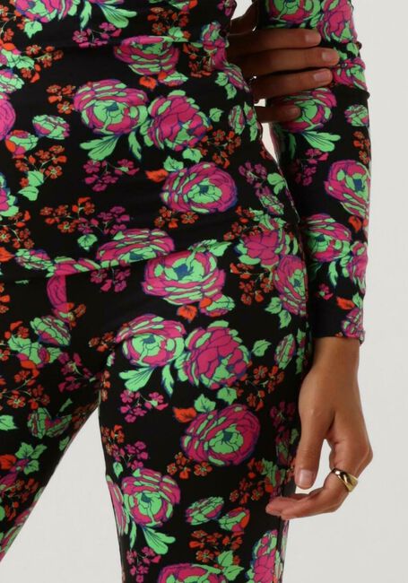 REFINED DEPARTMENT Pantalon évasé ABBA en noir - large